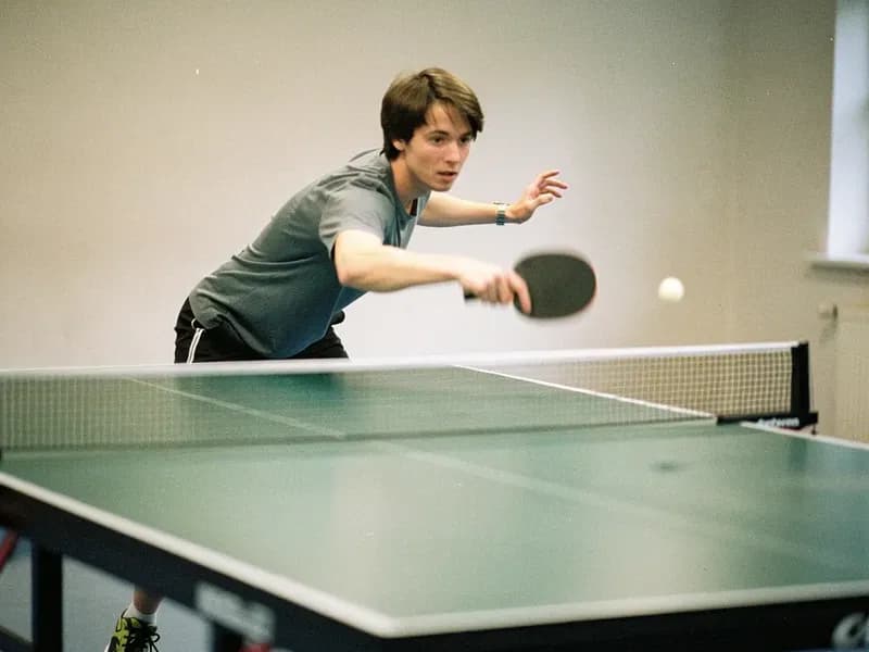 Person table tennis to burn calories